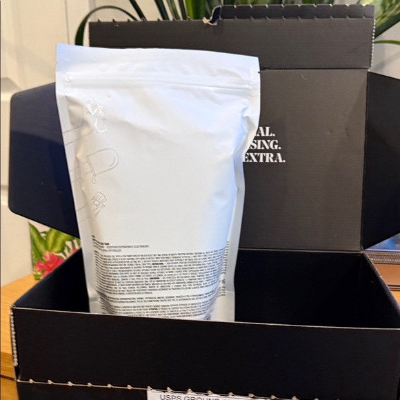 IL MAKIAGE Skin Sun Foam - Picture 3 of 5